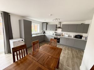 Photo 17- click for photo gallery